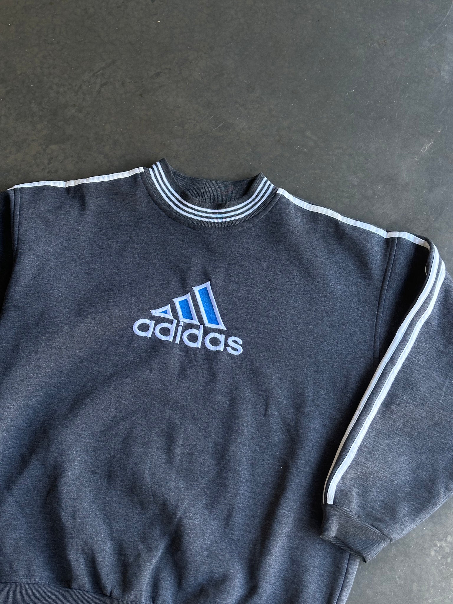 Vintage Adidas Bootleg Sweater L