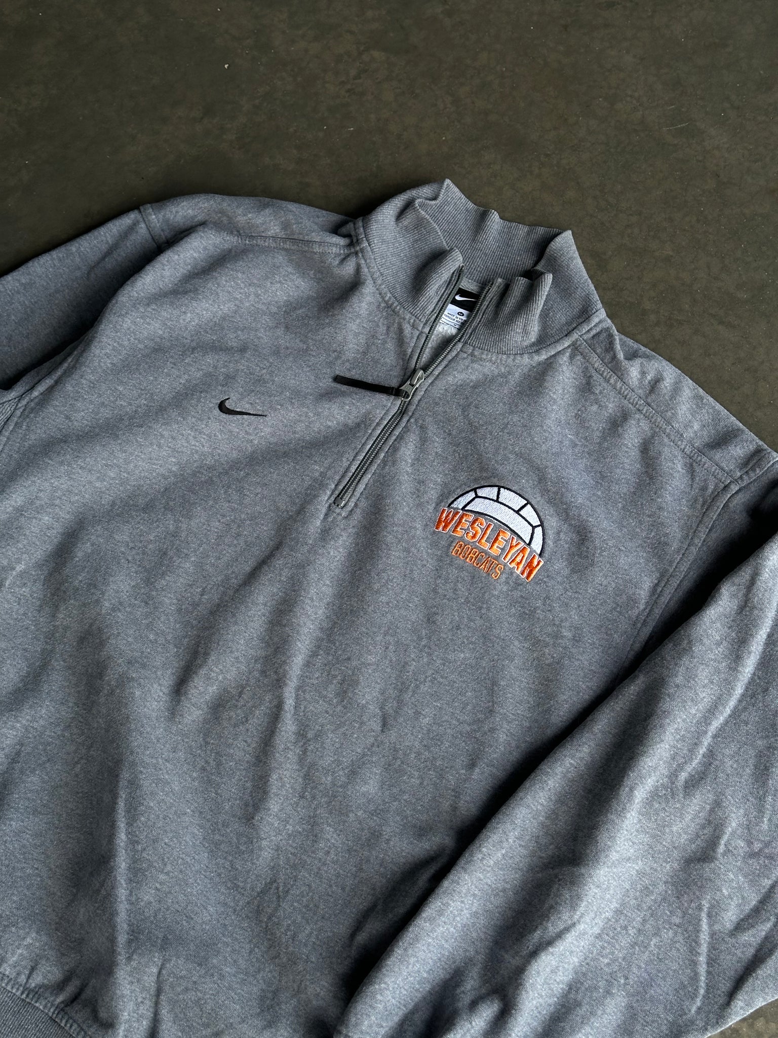 Vintage Nike Wesleyan Bobcats Sweater L