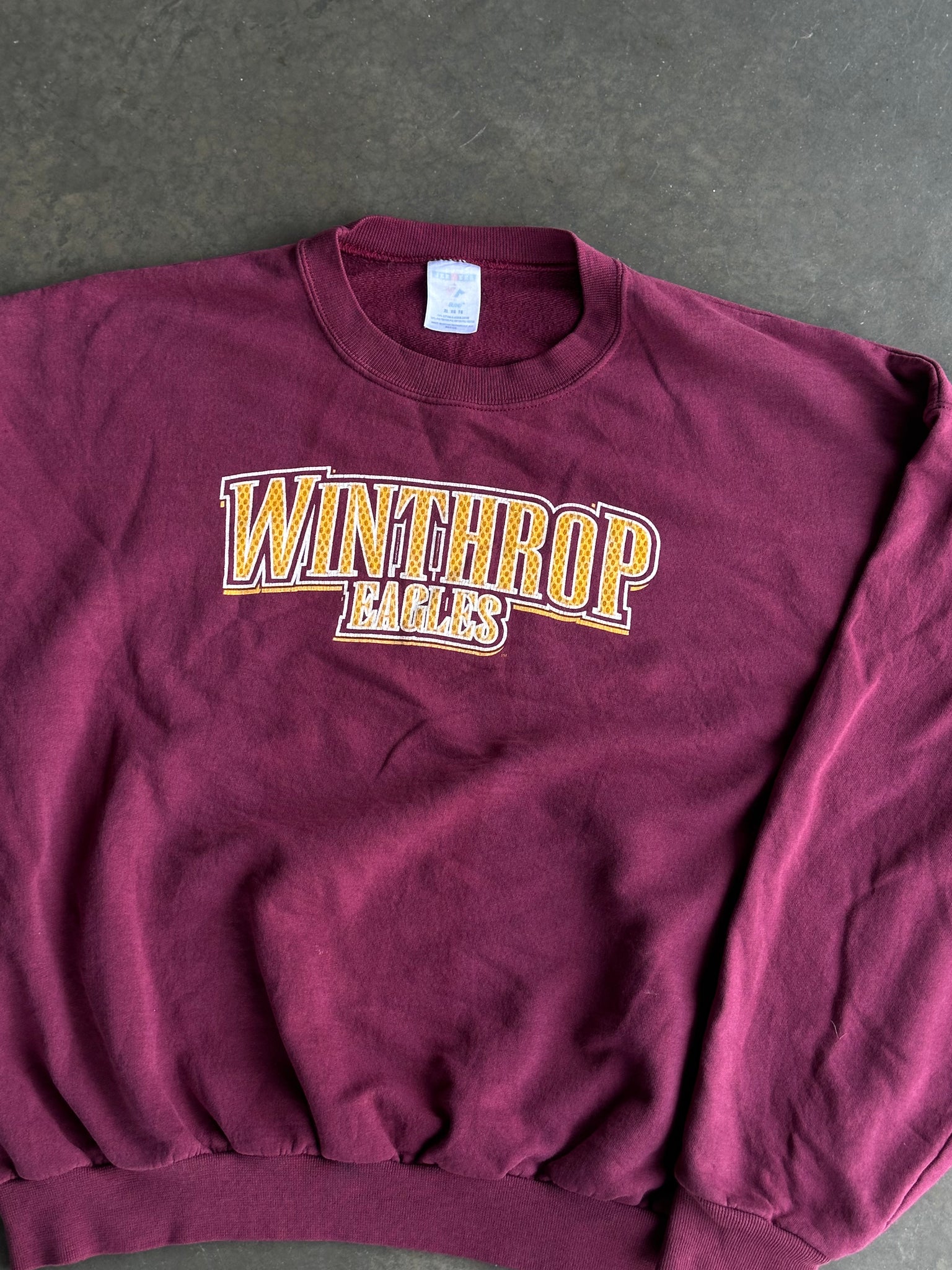 Vintage Winthrop Eagles Sweater L