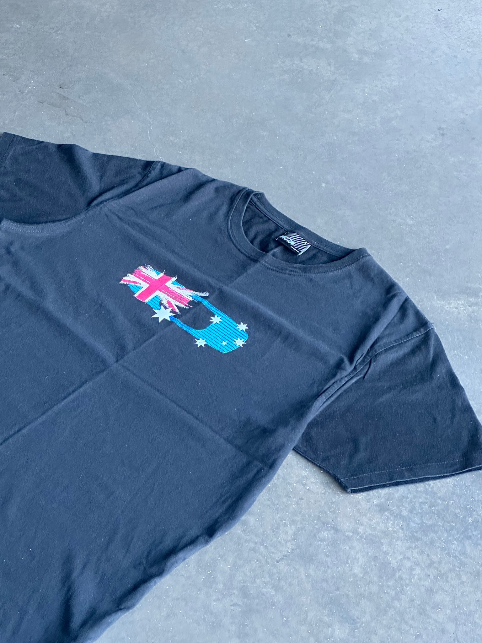 Oakley Australia Tee L
