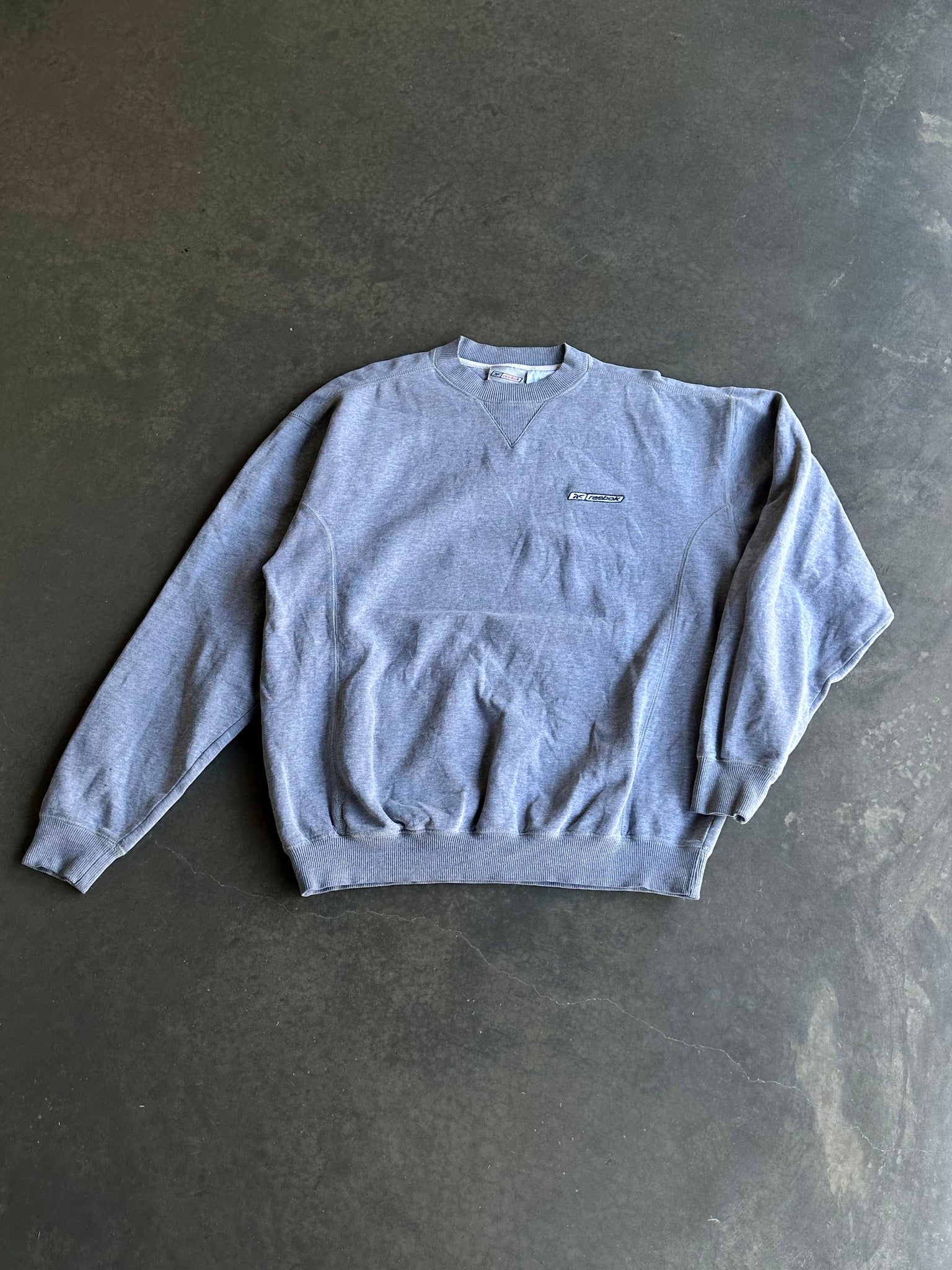 Vintage Reebok Sweater L