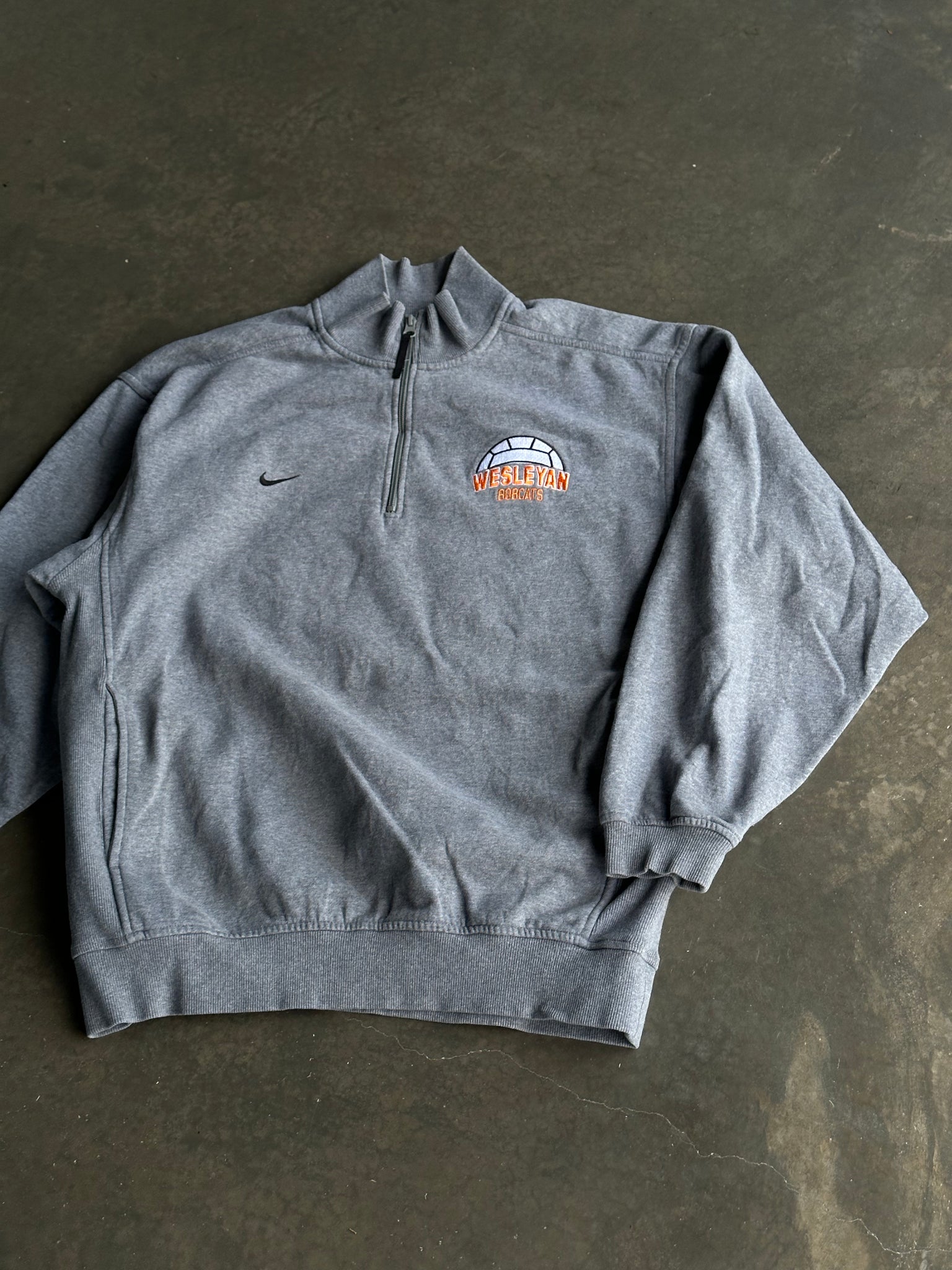 Vintage Nike Wesleyan Bobcats Sweater L