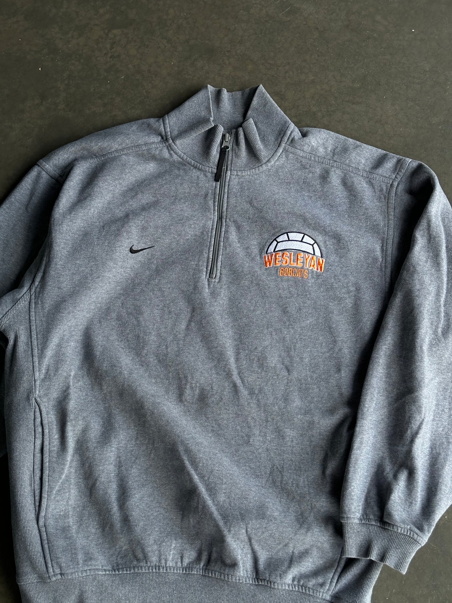 Vintage Nike Wesleyan Bobcats Sweater L