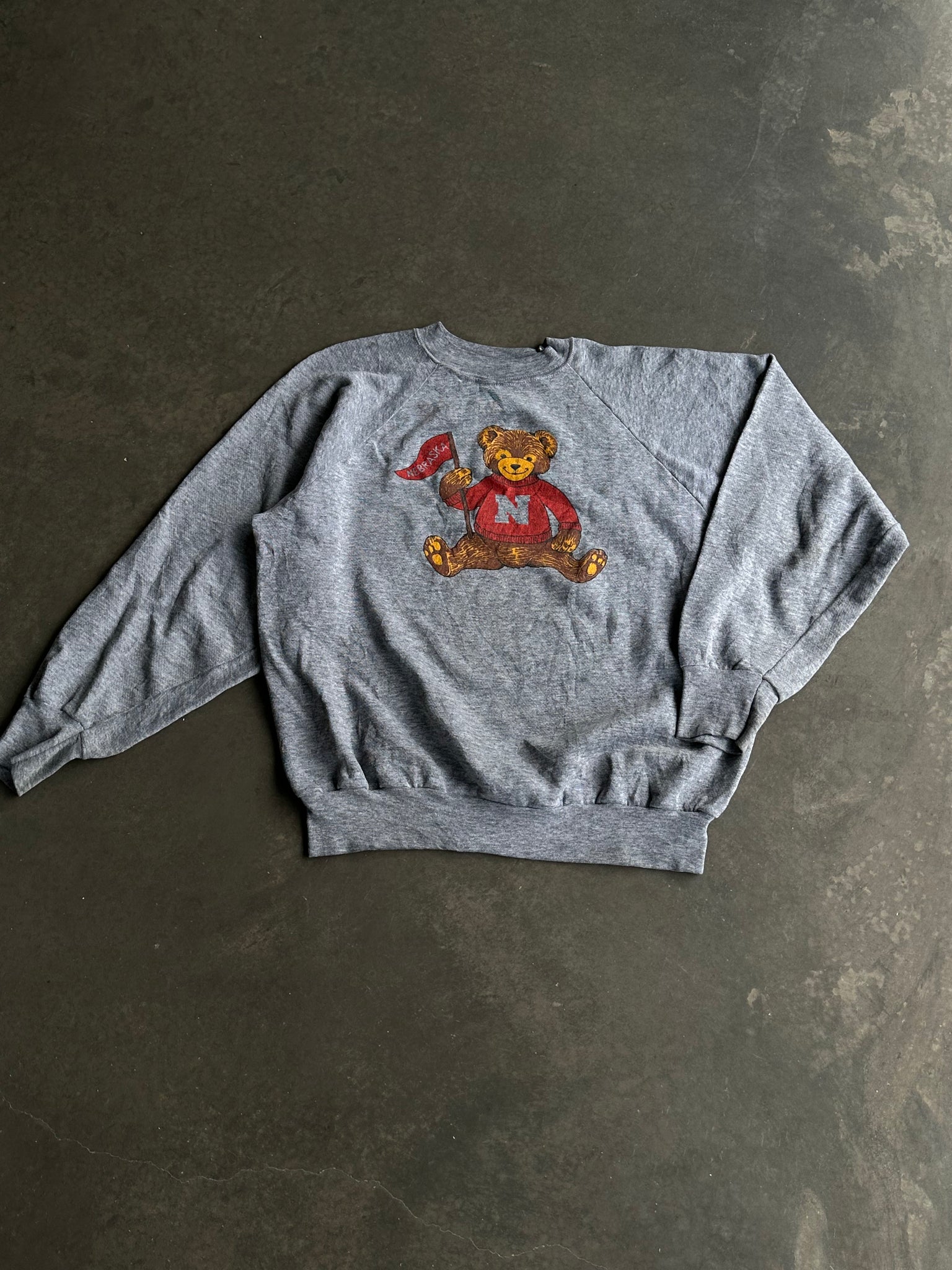Vintage Nebraska Bear Sweater L