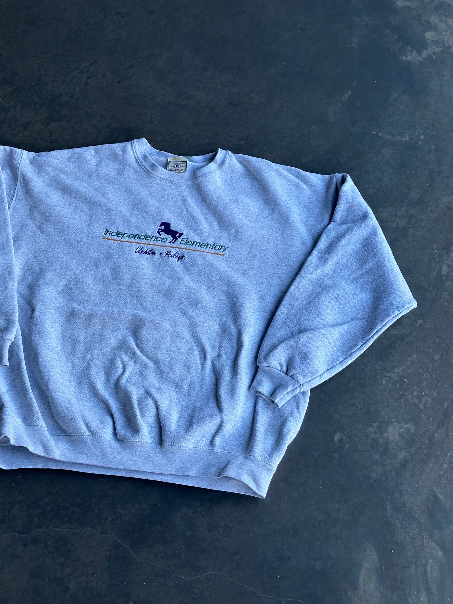 Vintage Independence Elementary Sweater L