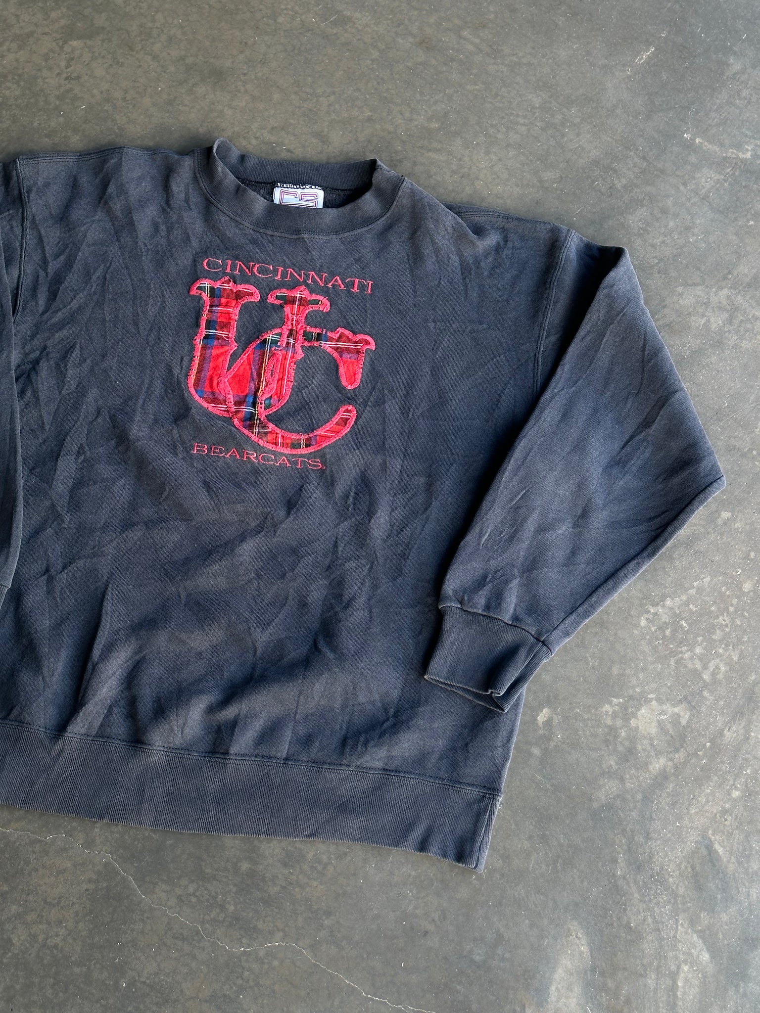 Vintage Cincinnati UC Bearcats Sweater L