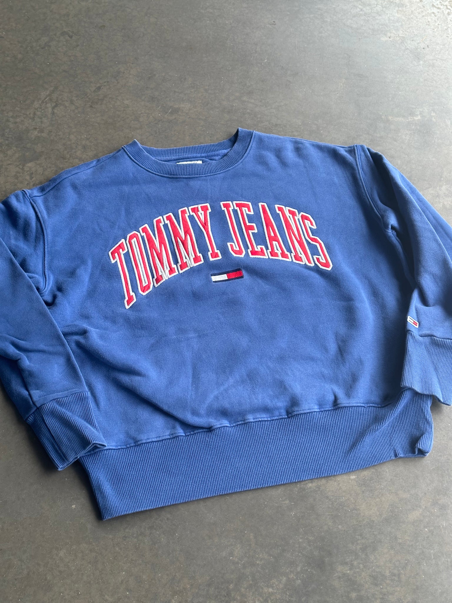 Vintage Tommy Hilfiger Sweater M