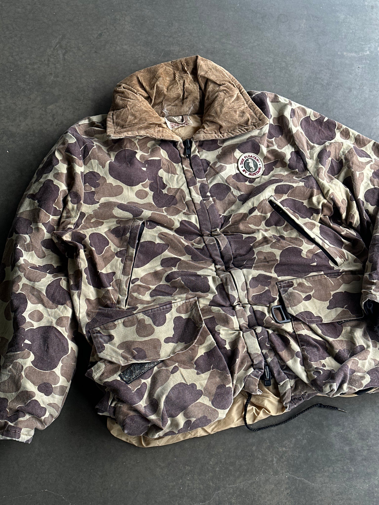 Vintage Camo The Floater Jacket L
