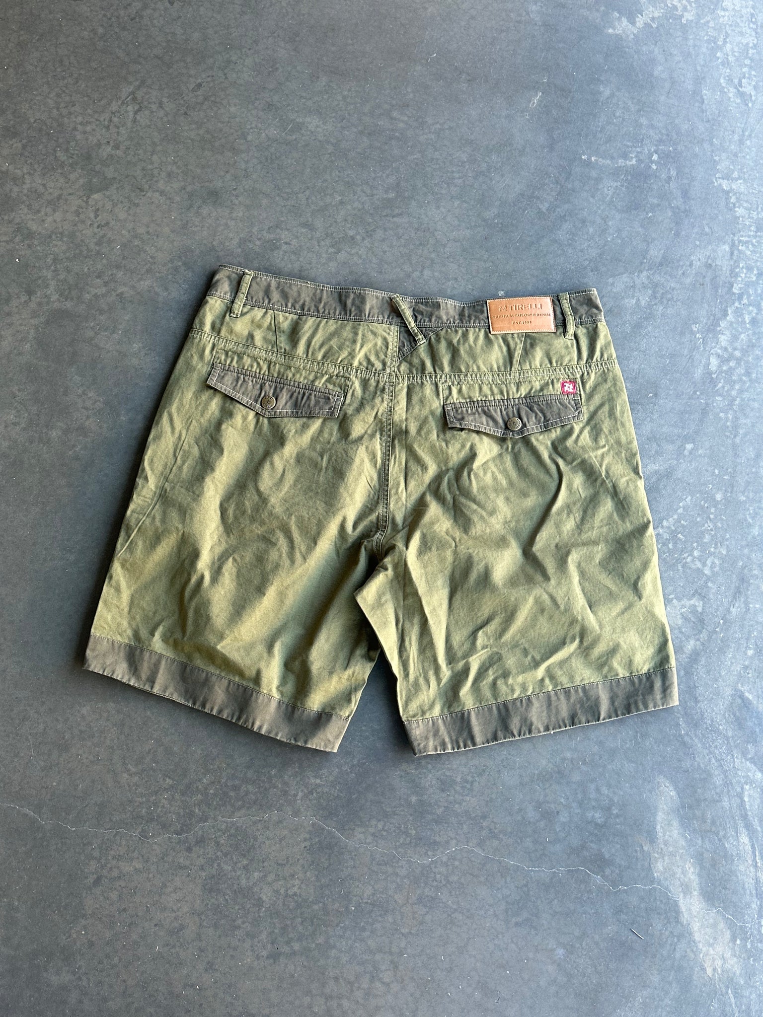 Tirella Shorts 38