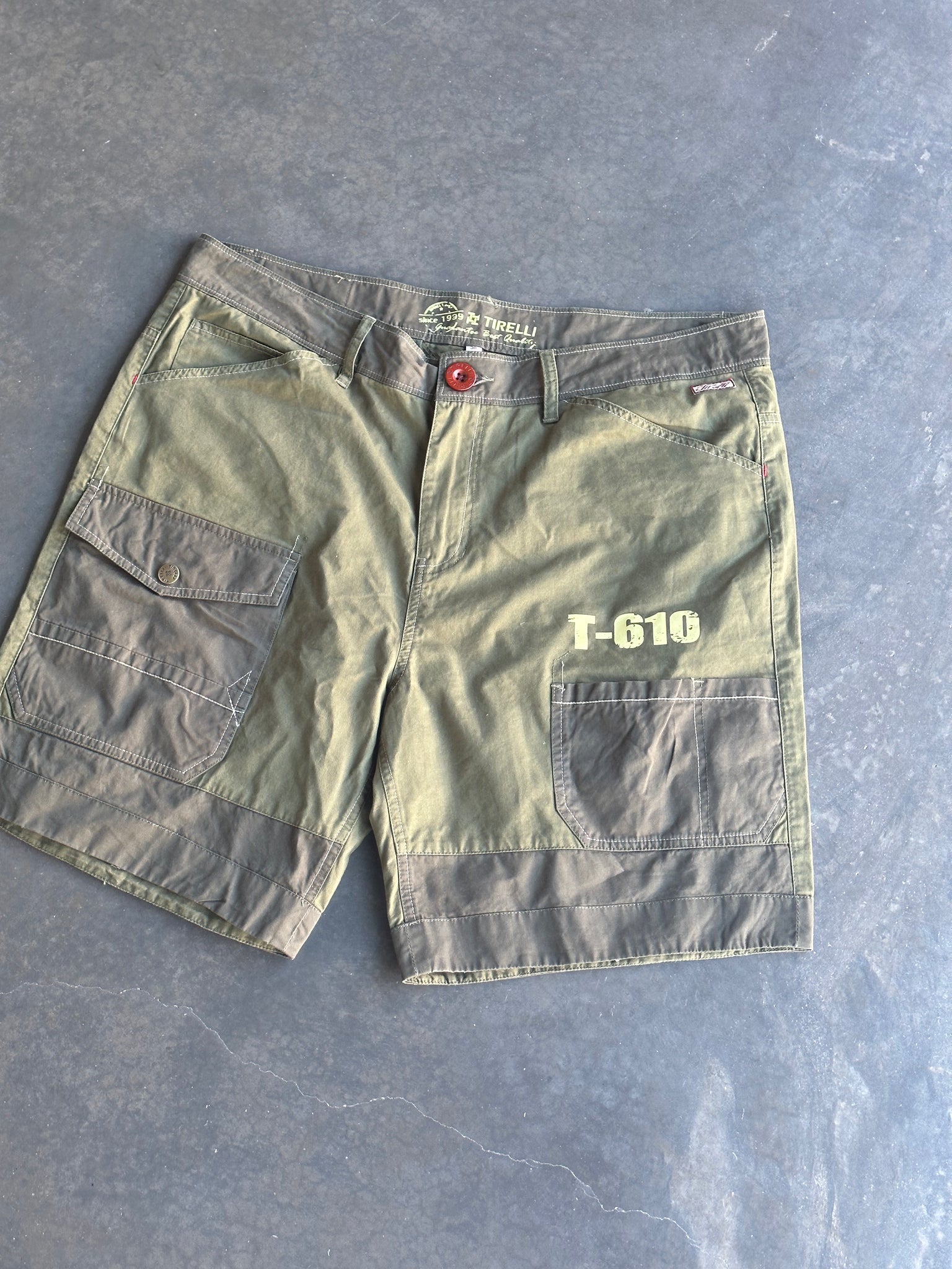 Tirella Shorts 38