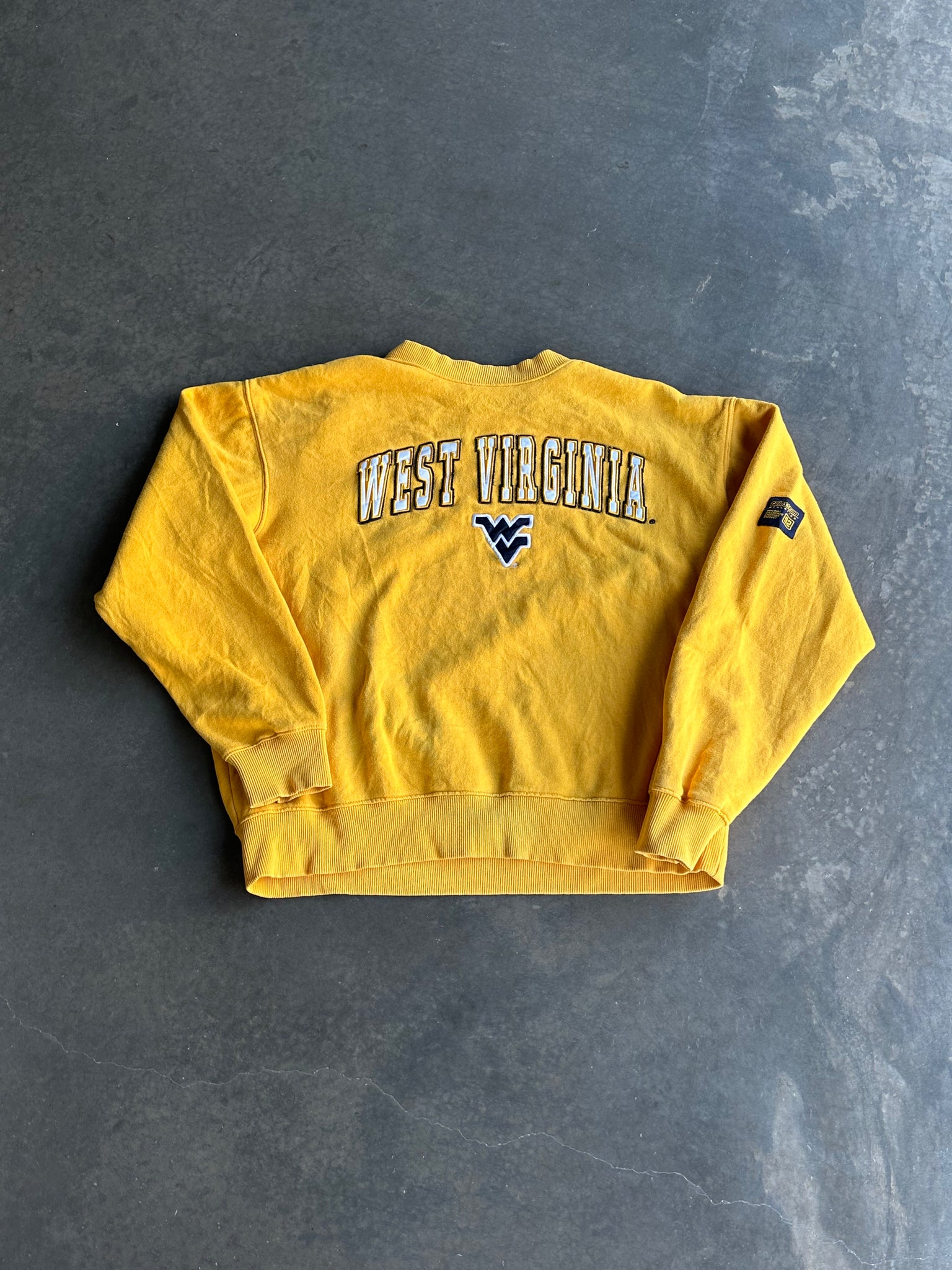 West Virginia Sweater M