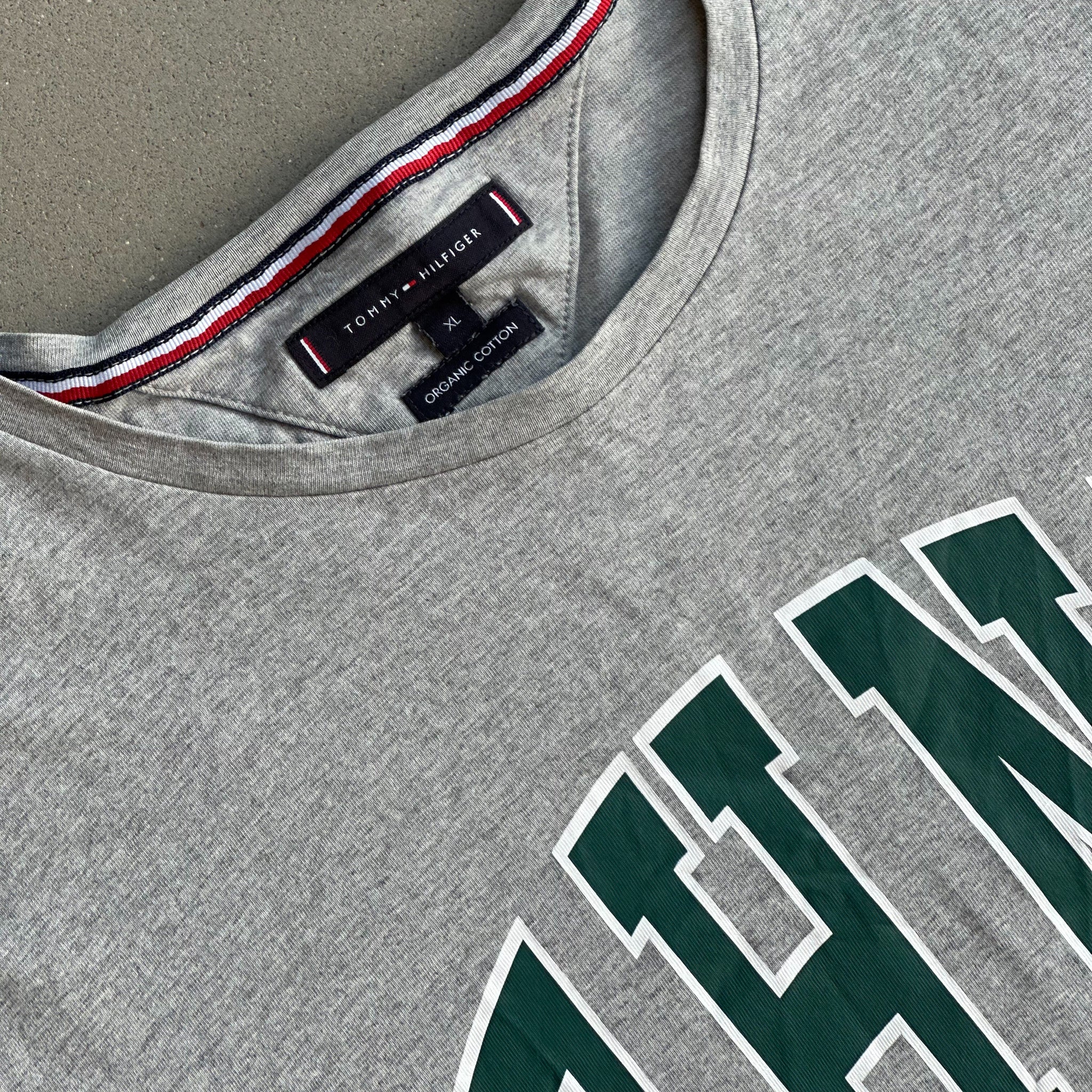 Tommy Hilfiger NY Tee L