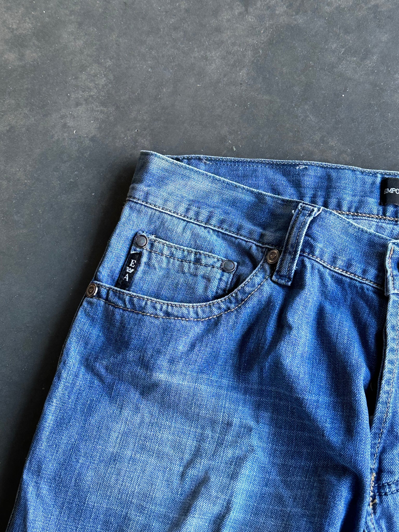 Armani Jeans 33