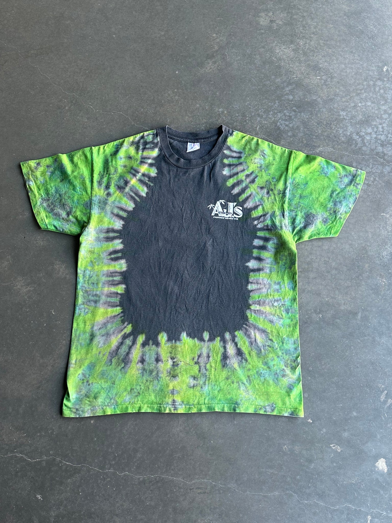 Vintage AJ's Tee L
