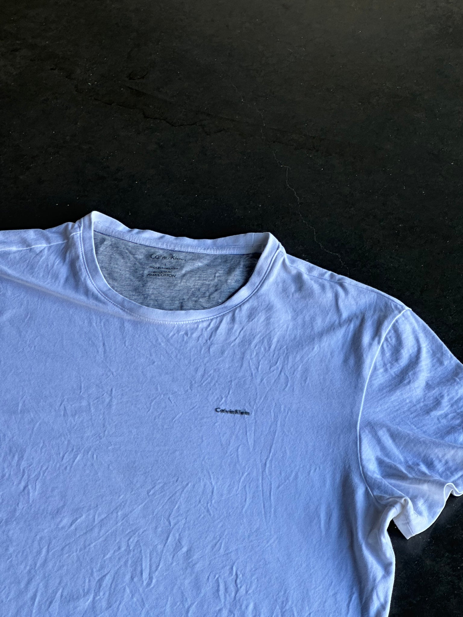Calvin Klein Tee L