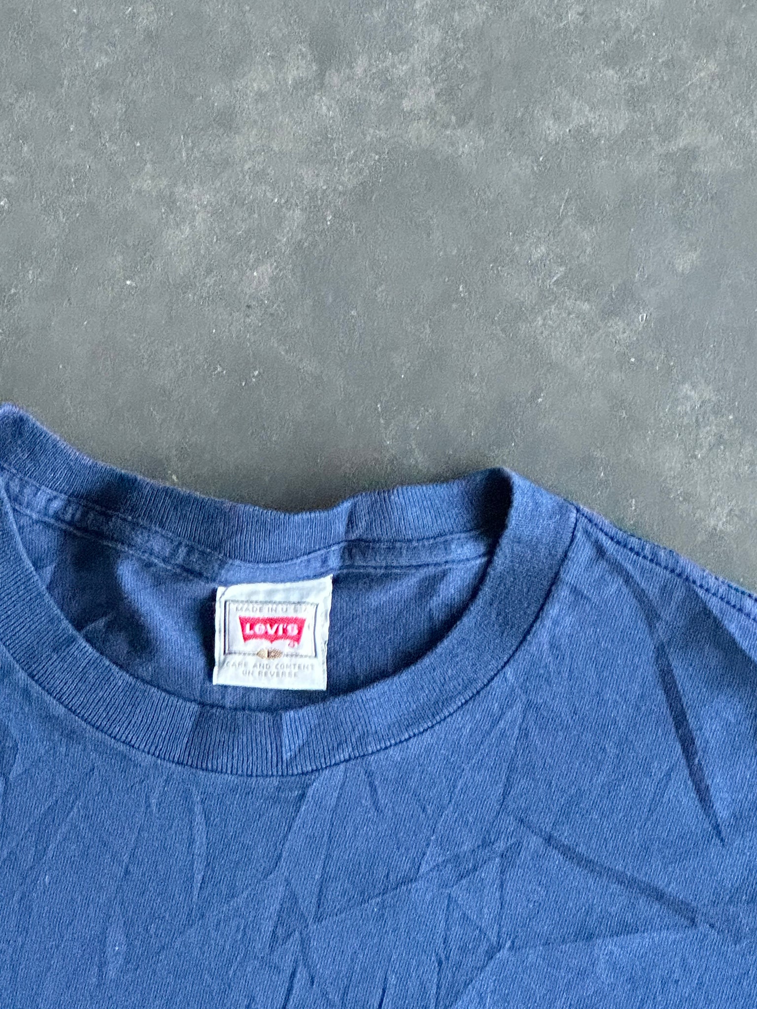 Vintage Levis Jeans Tee L